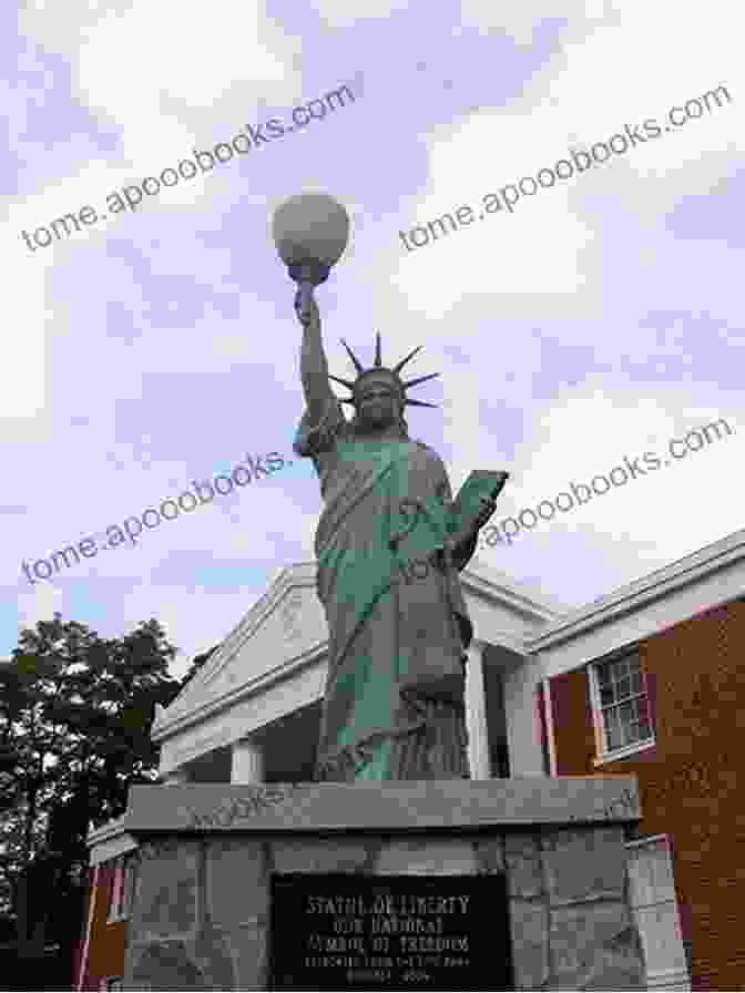 Author Jennifer Robin Statue Of Liberty: Travel Jennifer Robin