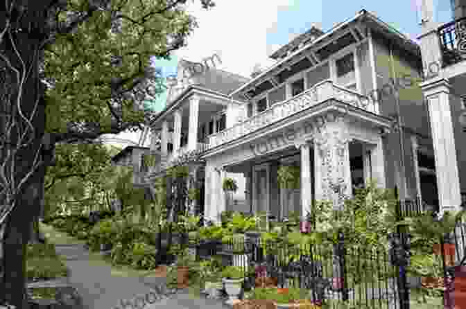 Garden District Mansion New Orleans Travel Guide With 100 Landscape Photos